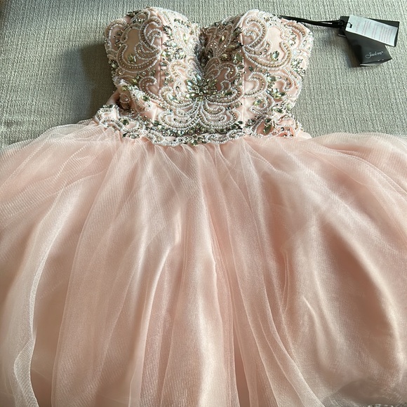 Girls size 4 Graduation/prom dress - Picture 3 of 8